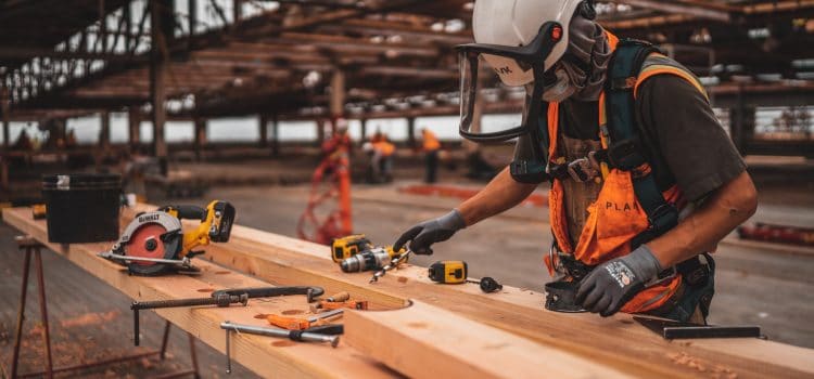 Industrie : comment sécuriser l’environnement de travail pour les salariés ?